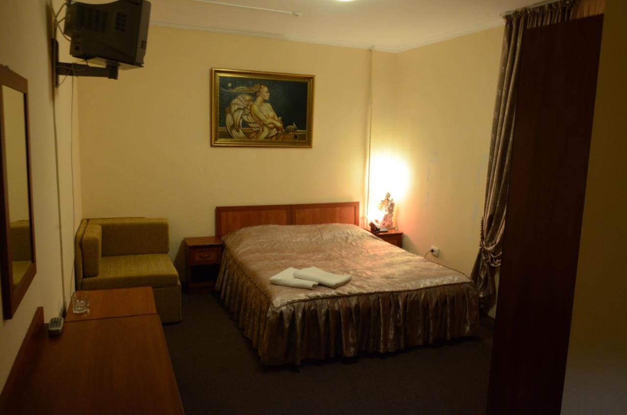 Burger Plus Inn Lviv Kamer foto